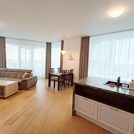 Sag Panorama 3 Free Parking Free Wifi 布拉迪斯拉发